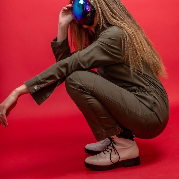 Off-White Leather Combat Booties by Michael Kors, Size 8.5 - Picture 9 of 11